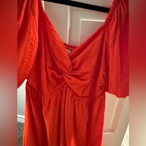 Like new altar’d state size Small